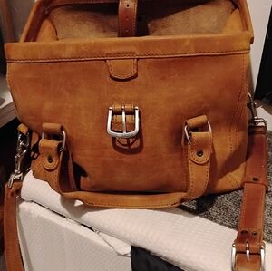 Saddleback bag